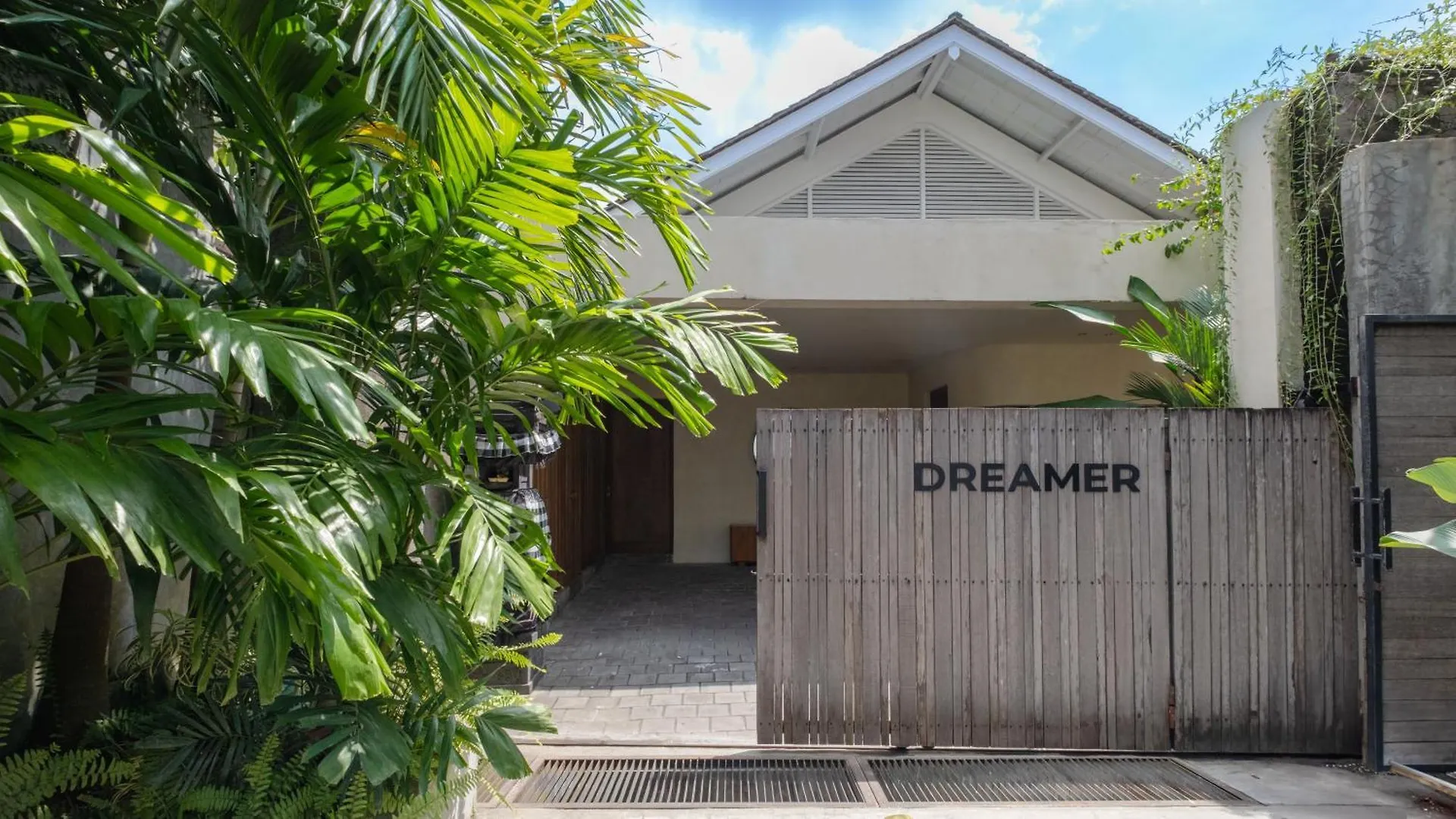 Villa Dreamer By Villa Finder Seminyak  Indonesia